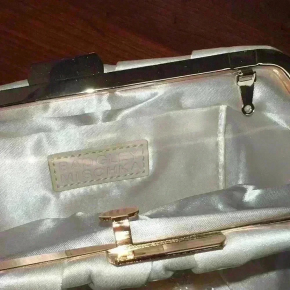 Bagley Mishka Statin Evening/Bridal Clutch NWT~GIFTABLE - Picture 6 of 10